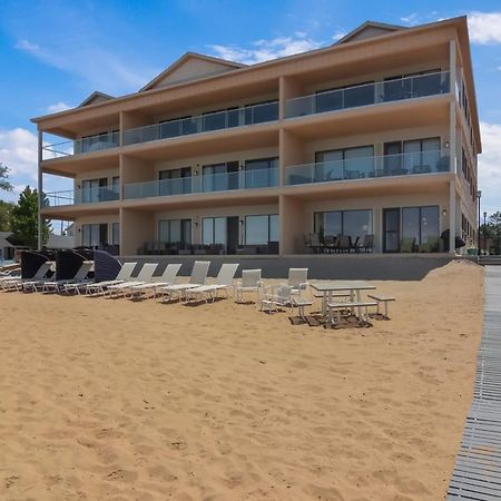 Sugar Beach Villa 1012 Luxury Waterfront Condo Traverse City Buitenkant foto