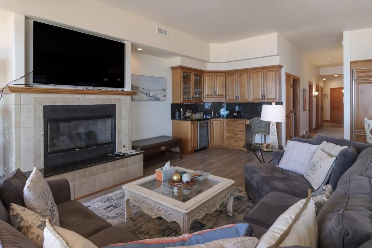 Sugar Beach Villa 1012 Luxury Waterfront Condo Traverse City Buitenkant foto