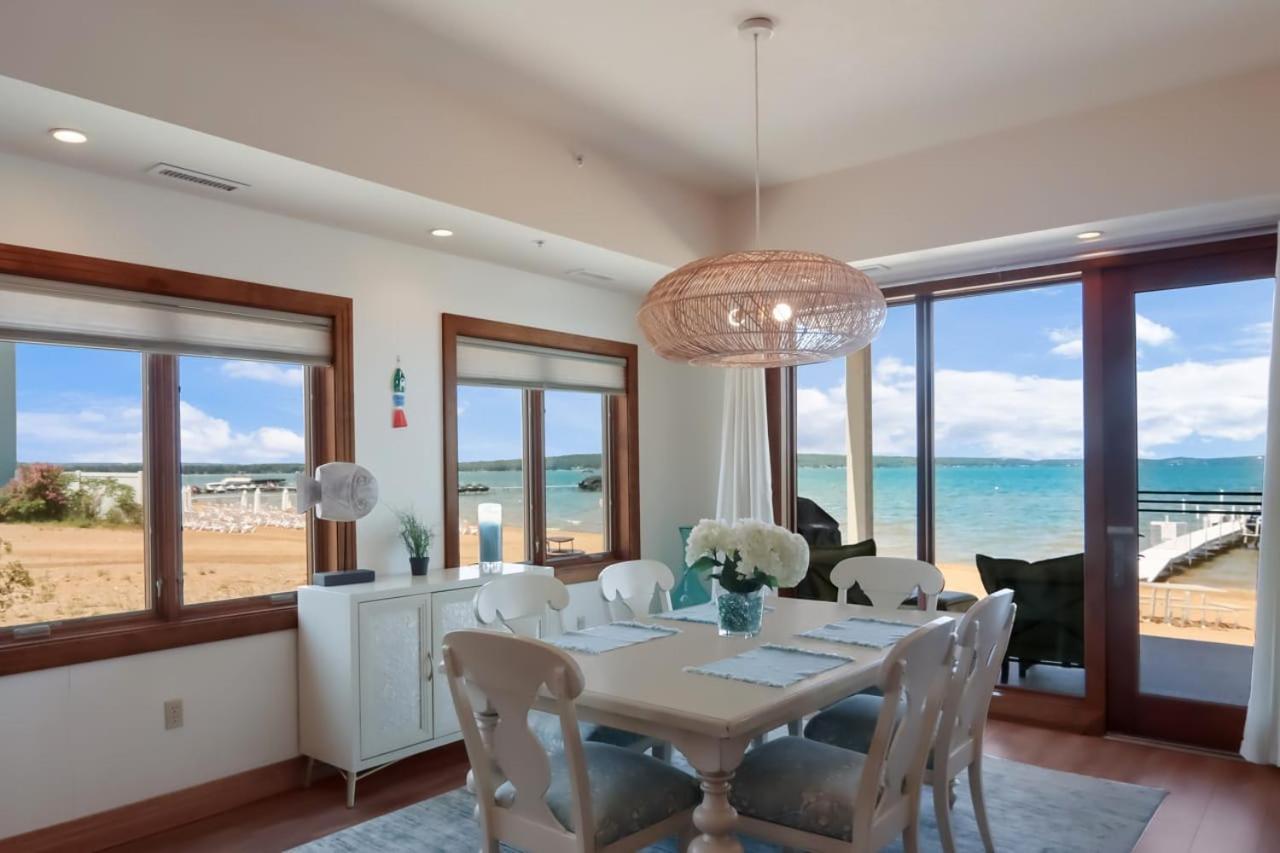 Sugar Beach Villa 1012 Luxury Waterfront Condo Traverse City Buitenkant foto