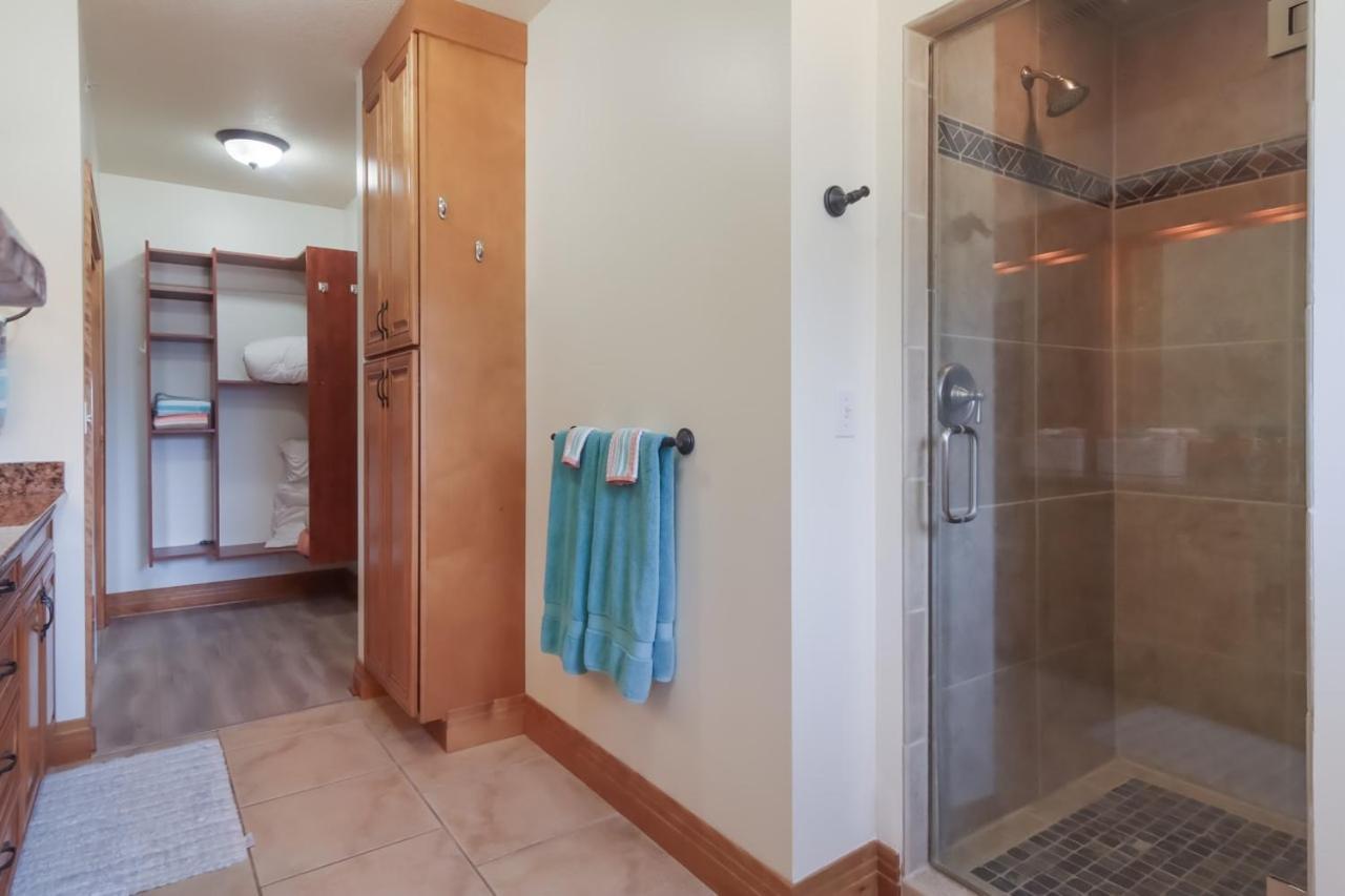 Sugar Beach Villa 1012 Luxury Waterfront Condo Traverse City Buitenkant foto