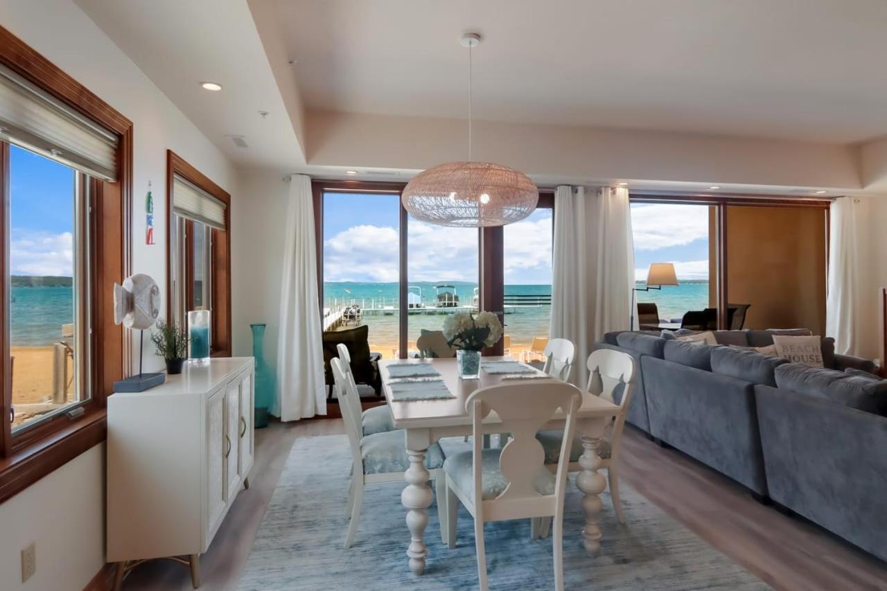 Sugar Beach Villa 1012 Luxury Waterfront Condo Traverse City Buitenkant foto