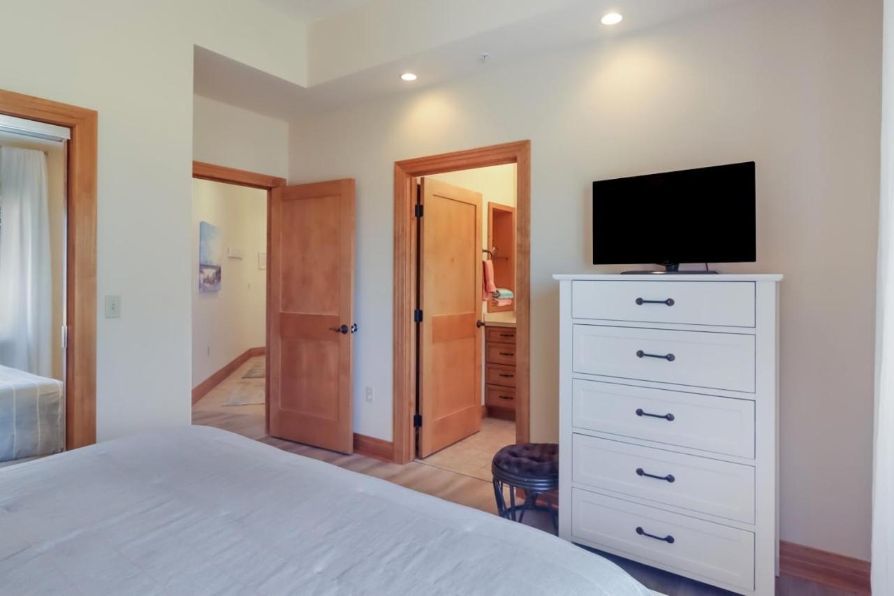 Sugar Beach Villa 1012 Luxury Waterfront Condo Traverse City Buitenkant foto