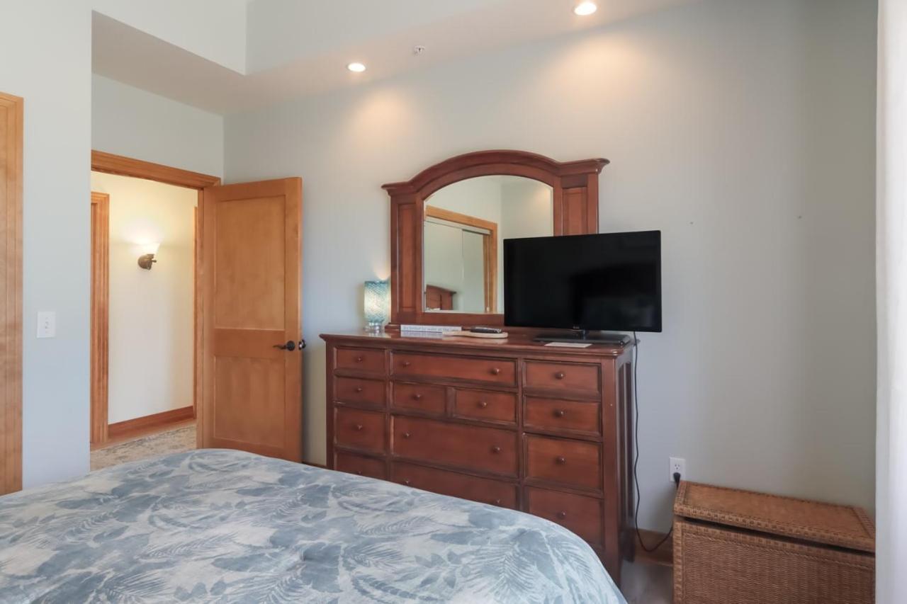 Sugar Beach Villa 1012 Luxury Waterfront Condo Traverse City Buitenkant foto