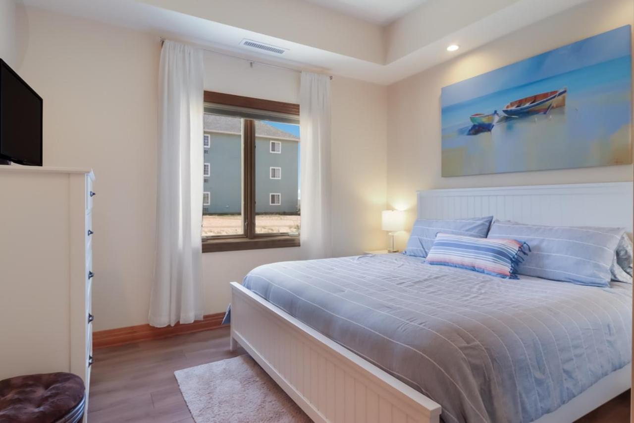 Sugar Beach Villa 1012 Luxury Waterfront Condo Traverse City Buitenkant foto