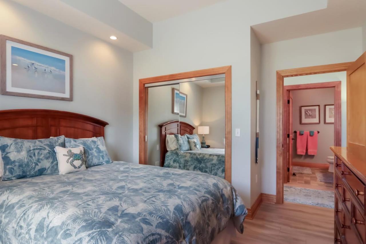 Sugar Beach Villa 1012 Luxury Waterfront Condo Traverse City Buitenkant foto
